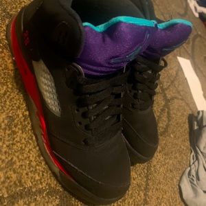 Size 7 men’s Jordan 5’s